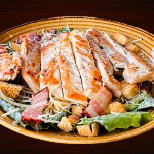 Ensalada Cesar´s Con Filete