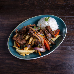 Lomo Saltado De Lomo Fino.
