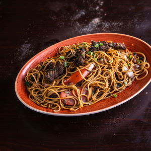 Tallarín Saltado De Carne.